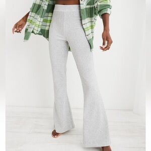 Aerie Groove-On Velour Flare Pant Light Gray